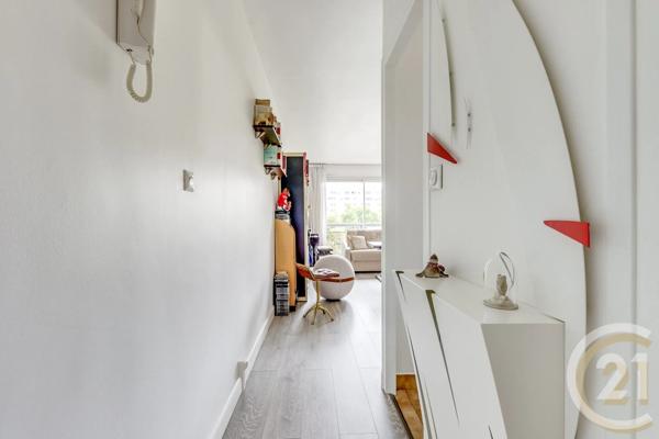 Appartement F1 à vendre  1 pièce - 30,60 m 2   LES LILAS  - 93