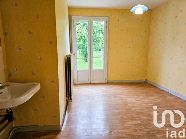 Maison 4 pièces de 92 m² à Cussac (87150)