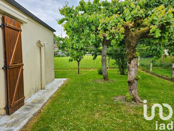 Maison 4 pièces de 92 m² à Cussac (87150)