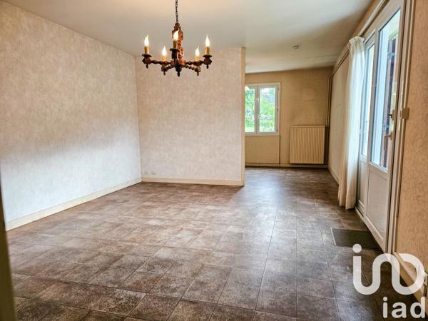 Maison 4 pièces de 92 m² à Cussac (87150)