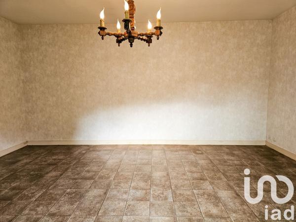 Maison 4 pièces de 92 m² à Cussac (87150)