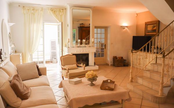 Maison à vendre    5 pièces •  Toulon