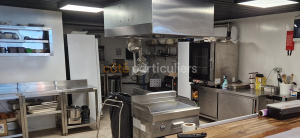 Vente
                Fonds de commerce140 m² - CHOLET (49300)
