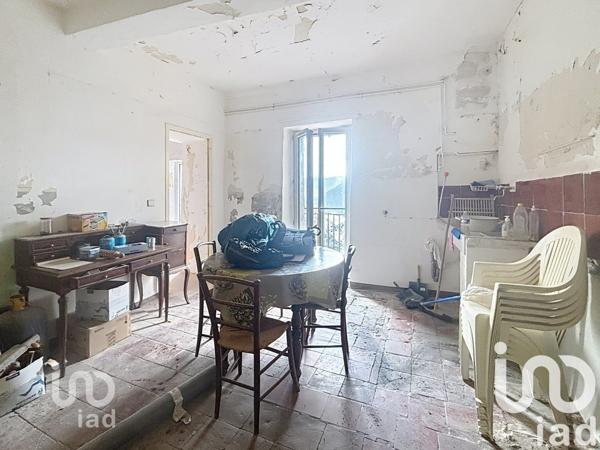 Appartement 4 pièces de 74 m² à Utelle (06450)