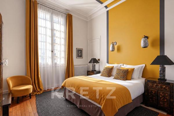 Paris XVIe – Hôtel particulier 1905 avec terrasse de 70 m² et ascenseur