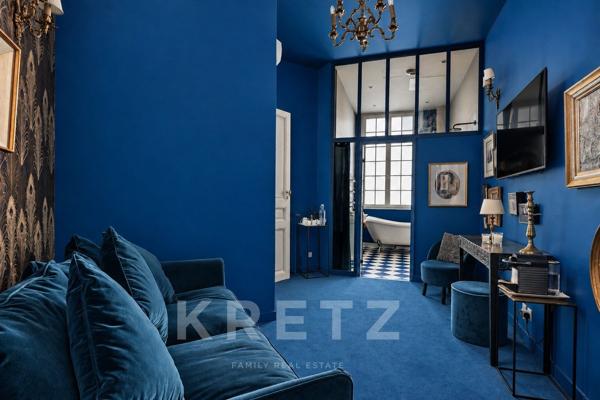 Paris XVIe – Hôtel particulier 1905 avec terrasse de 70 m² et ascenseur