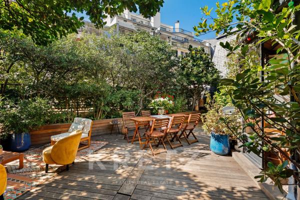 Paris XVIe – Hôtel particulier 1905 avec terrasse de 70 m² et ascenseur