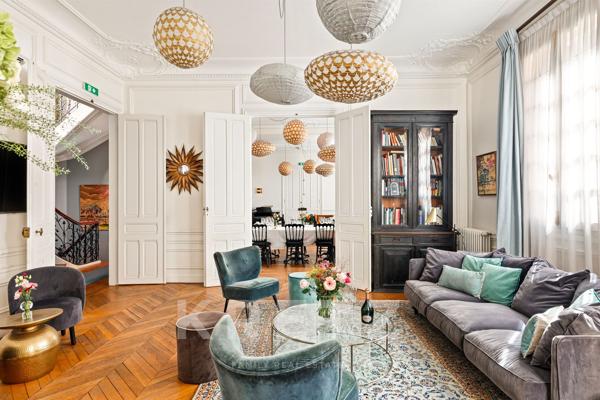 Paris XVIe – Hôtel particulier 1905 avec terrasse de 70 m² et ascenseur