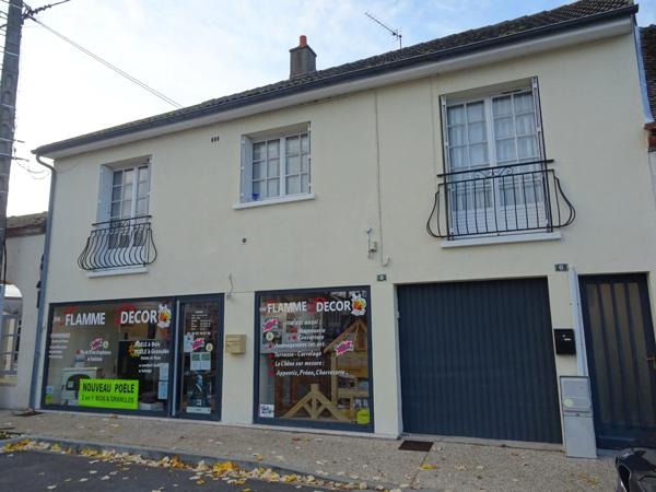 Local/bureau à vendre SULLY SUR LOIRE (45)