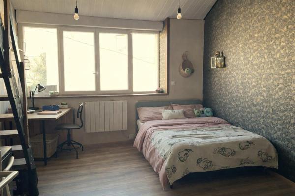 Loft industriel el lumineux T6 centre-ville