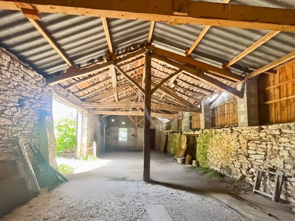 Maison plain pied avec grange, belle rénovation!