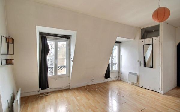 Appartement à vendre    1 pièce • 24,48 m2 Paris 17