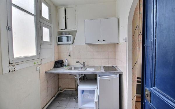 Appartement à vendre    1 pièce • 24,48 m2 Paris 17