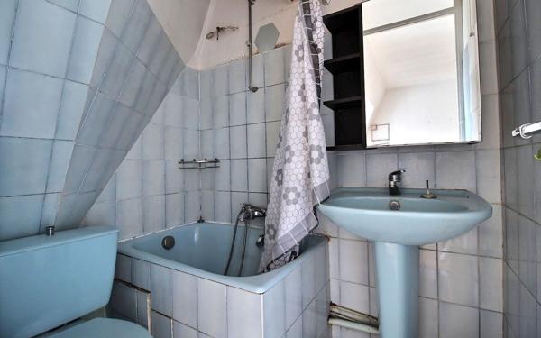 Appartement à vendre    1 pièce • 24,48 m2 Paris 17