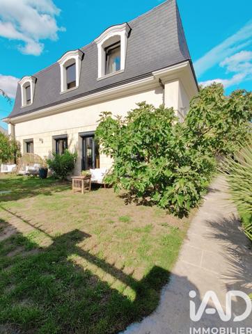 Maison à vendre 6 pièces 156 m² Carrières-sur-Seine