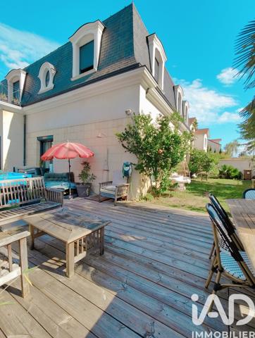 Maison à vendre 6 pièces 156 m² Carrières-sur-Seine