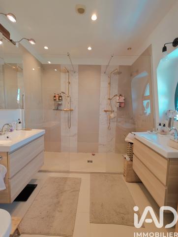 Maison à vendre 6 pièces 156 m² Carrières-sur-Seine