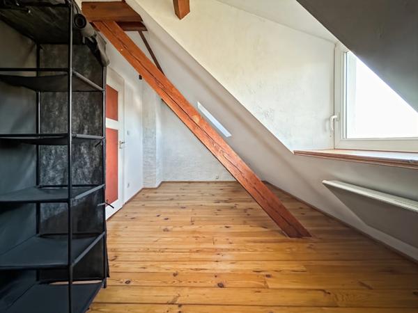 67201 ECKBOLSHEIM – 2 PIÈCES – DERNIER ÉTAGE – MEZZANINE – CALME – CAVE