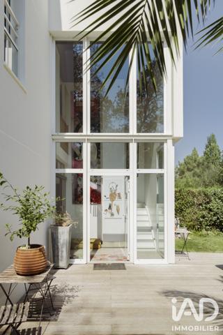 Maison à vendre 9 pièces 208 m² Rezé