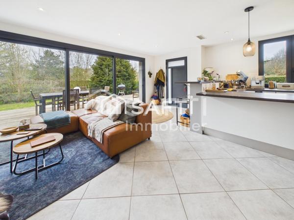 Maison familiale, grand terrain, plain-pied, 4 chambres.