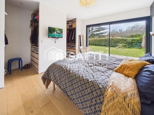 Maison familiale, grand terrain, plain-pied, 4 chambres.