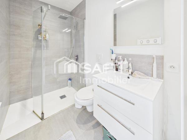 Maison familiale, grand terrain, plain-pied, 4 chambres.