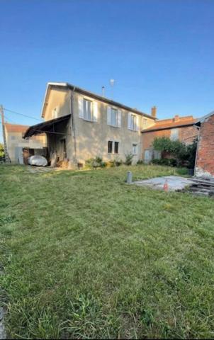 Vente
                Maison137 m² - 5 Pièces -
                    SERMAIZE LES BAINS (51250)