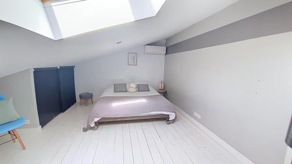 Maison de village rénovée avec goût  160 m² + garage 50 m² et 2 place de parkings