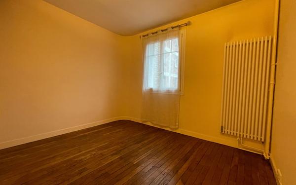 Appartement à vendre    3 pièces • 44 m2 Aulnay-sous-Bois