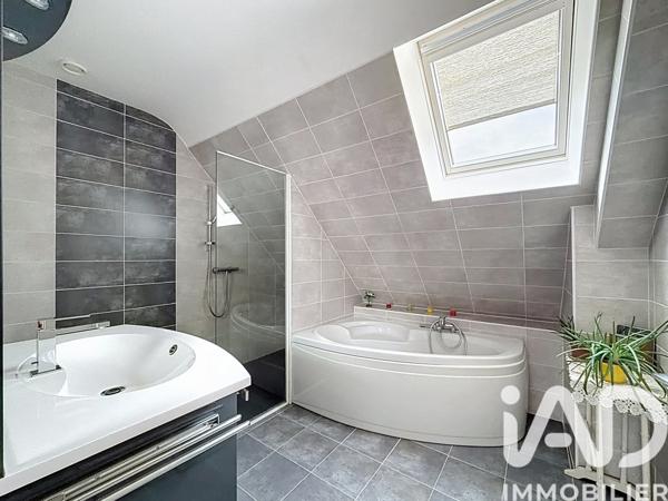 Maison à vendre 7 pièces 145 m² La Chapelle-sur-Erdre