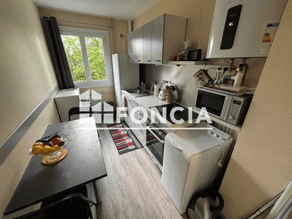 Location Studio meublé 30.89 m² - 15 BIS RUE HENRI DUNANT Amboise 37400