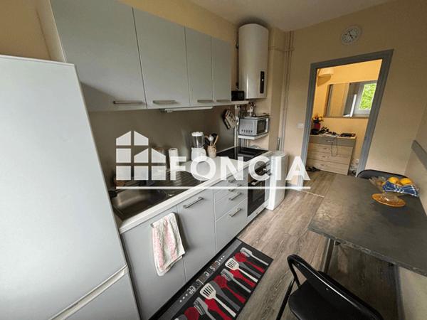 Location Studio meublé 30.89 m² - 15 BIS RUE HENRI DUNANT Amboise 37400