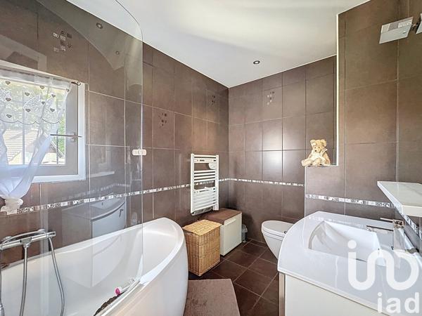 Maison à vendre 5 pièces 120 m² Ville-la-Grand