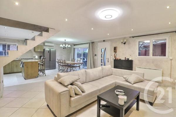 Maison à vendre  5 pièces - 93 m 2   CLICHY SOUS BOIS  - 93