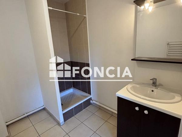 Location Studio 34.1 m² - 391 BOULEVARD DU CAMI SALIE Pau 64000