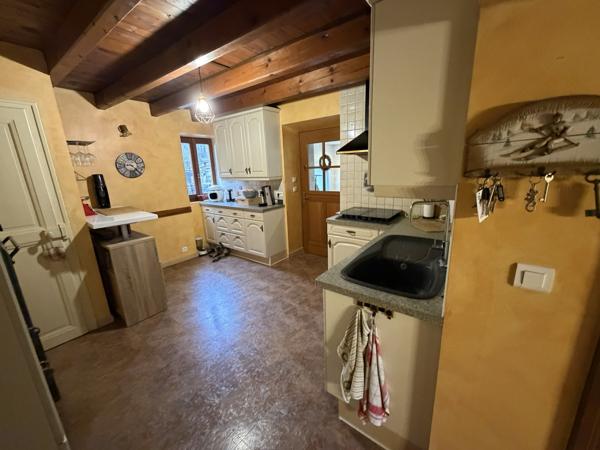 Maison
                                                                                                                                                                                                                                                                                                                        4 pièce(s)                                                                                                                                                                                                          3 chambre(s)                                                                                                                                                                                                          96.43  m²
