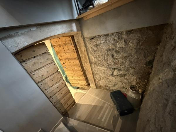 Maison
                                                                                                                                                                                                                                                                                                                        4 pièce(s)                                                                                                                                                                                                          3 chambre(s)                                                                                                                                                                                                          96.43  m²