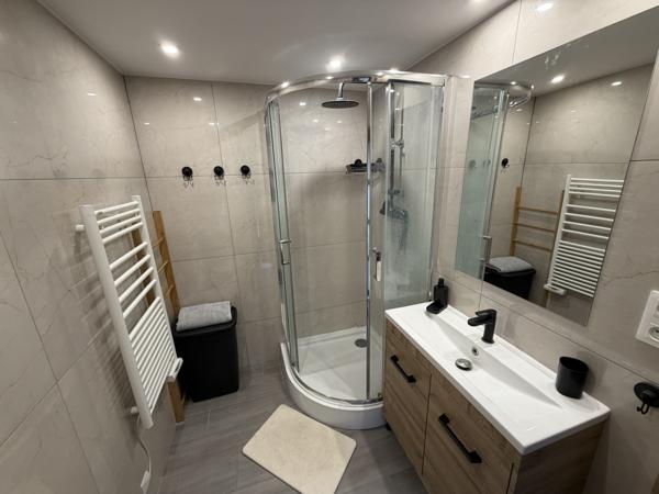 Maison
                                                                                                                                                                                                                                                                                                                        4 pièce(s)                                                                                                                                                                                                          3 chambre(s)                                                                                                                                                                                                          96.43  m²