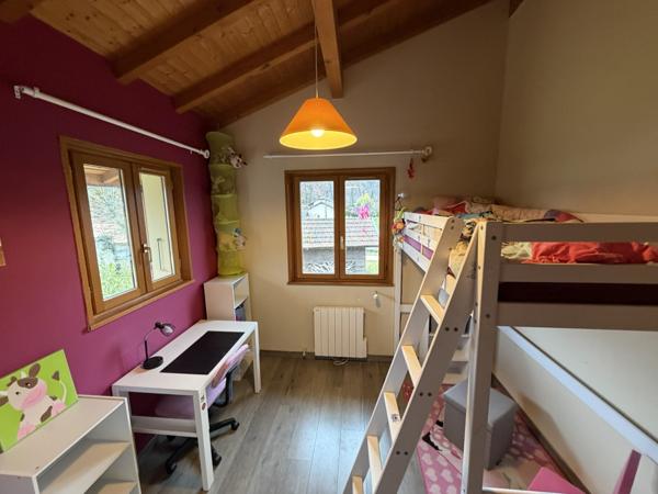 Maison
                                                                                                                                                                                                                                                                                                                        4 pièce(s)                                                                                                                                                                                                          3 chambre(s)                                                                                                                                                                                                          96.43  m²