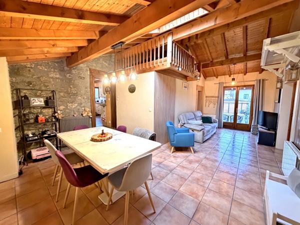 Maison
                                                                                                                                                                                                                                                                                                                        4 pièce(s)                                                                                                                                                                                                          3 chambre(s)                                                                                                                                                                                                          96.43  m²