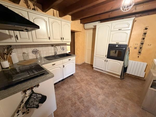 Maison
                                                                                                                                                                                                                                                                                                                        4 pièce(s)                                                                                                                                                                                                          3 chambre(s)                                                                                                                                                                                                          96.43  m²