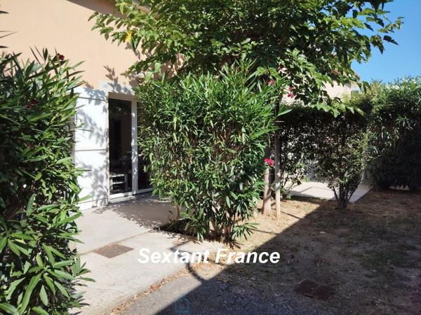 EXCLUSIVITE - VILLA T2 34 M².  MEUBLÉE (LMNP). JARDIN. PARKING.