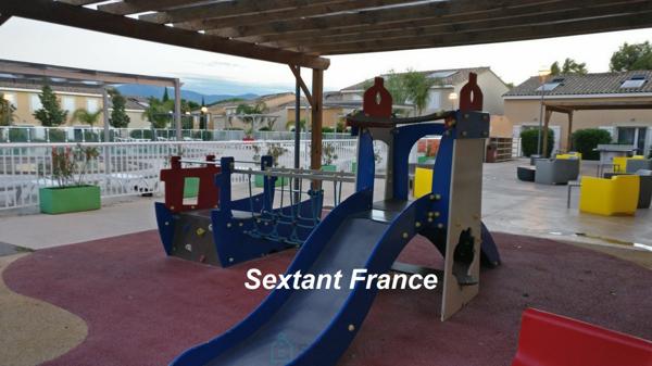 EXCLUSIVITE - VILLA T2 34 M².  MEUBLÉE (LMNP). JARDIN. PARKING.