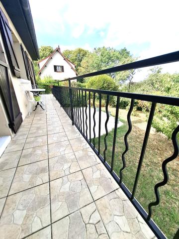 PAVILLON INDEPENDANT AVEC JARDIN 1036 m2