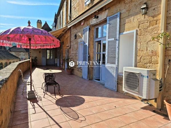 Maison de maître du 17 ème avec vaste terrasse et jardin à l’italienne. Vallée de la Dordogne., SARLAT LA CANEDA