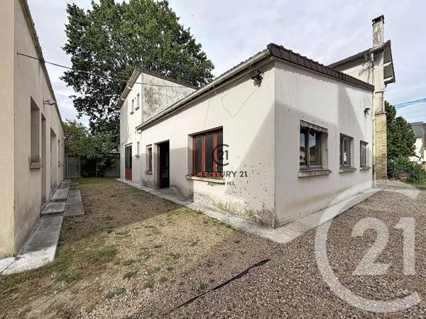 Maison à vendre  15 pièces - 435,89 m 2   CHELLES  - 77