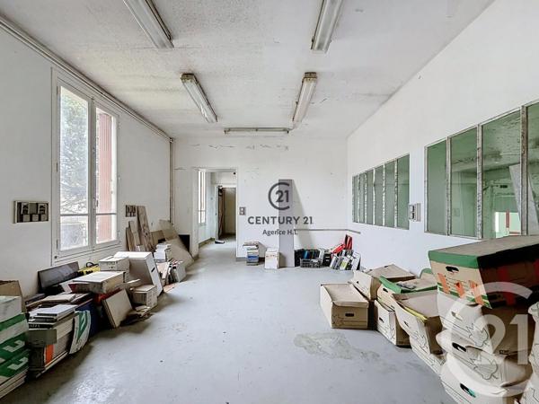 Maison à vendre  15 pièces - 435,89 m 2   CHELLES  - 77