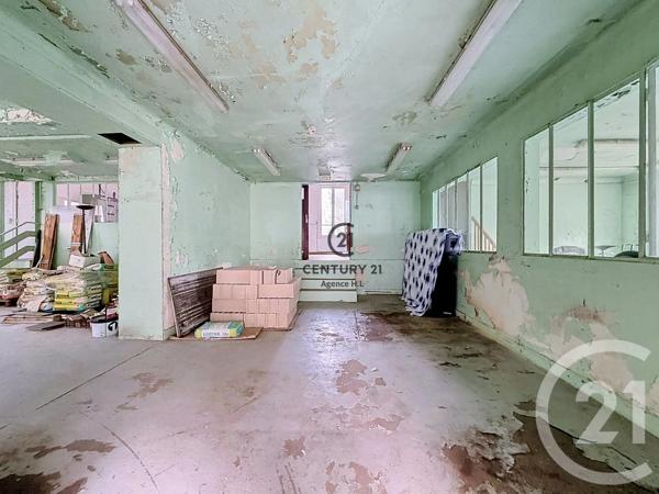 Maison à vendre  15 pièces - 435,89 m 2   CHELLES  - 77