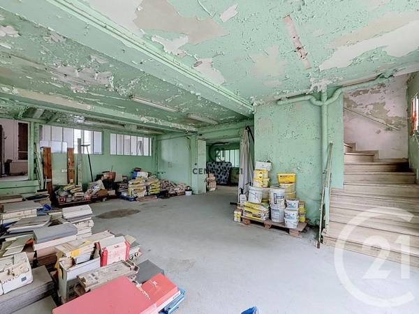 Maison à vendre  15 pièces - 435,89 m 2   CHELLES  - 77