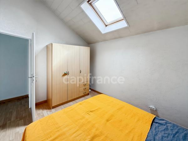 Maison à vendre 7 pièces SAINT GENIS POUILLY (01)